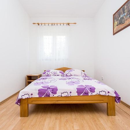 Apartman Justinic Šilo Szoba fotó
