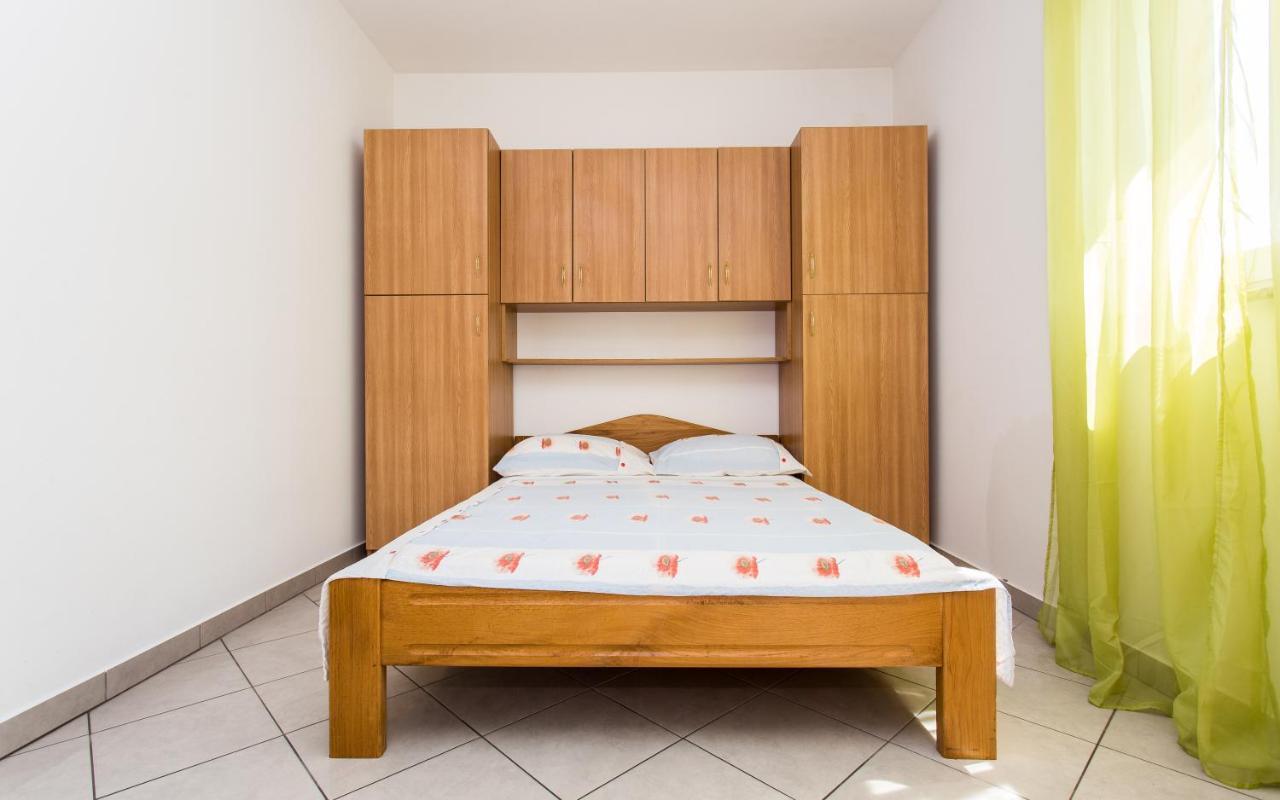 Apartman Justinic Šilo Kültér fotó