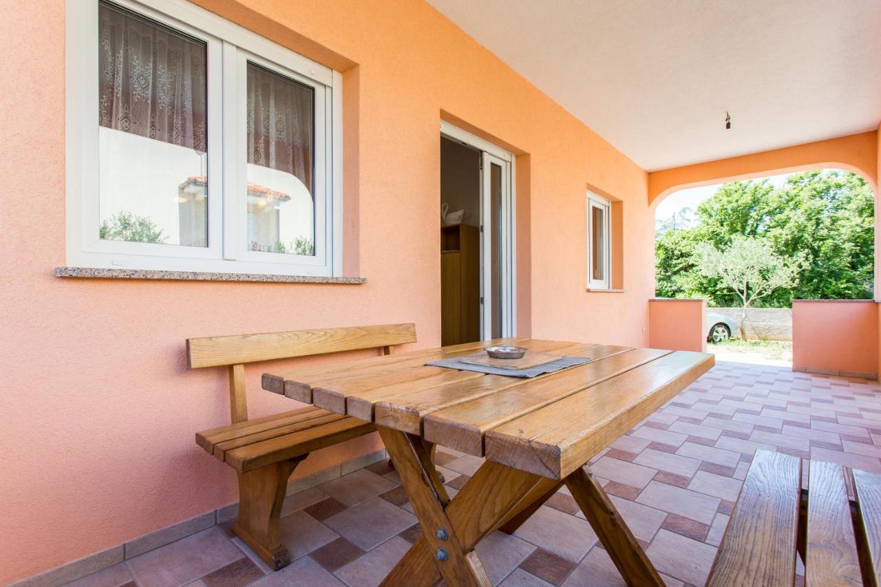Apartman Justinic Šilo Kültér fotó