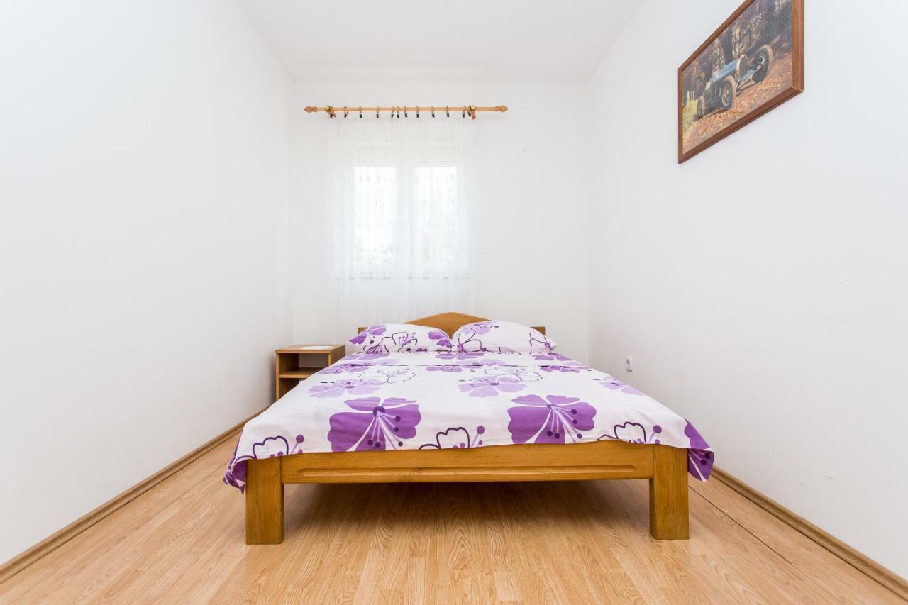 Apartman Justinic Šilo Kültér fotó